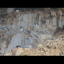 Es sieht so aus, als wenn der ganze Berg bald verschwinden wird